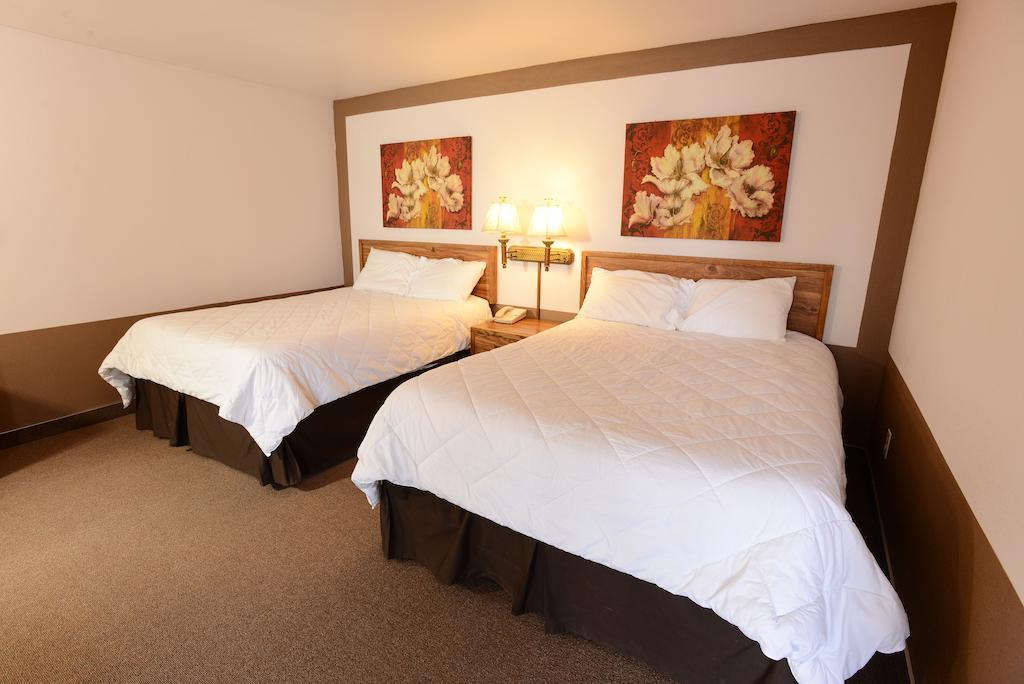 Burlington Inn Экстерьер фото