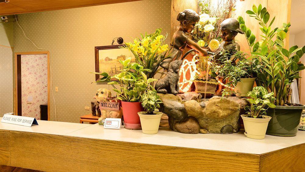 Burlington Inn Экстерьер фото